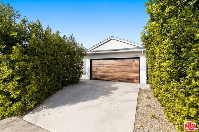 Property photo of 19833 Bassett ST