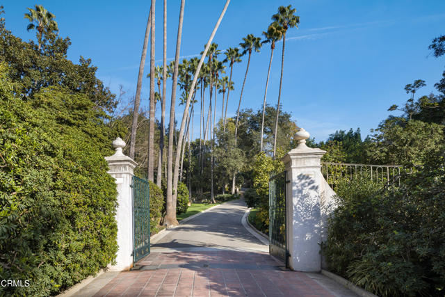 Property photo of 262 S San Rafael AV