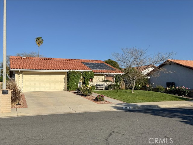Property photo of 1130 Carob CT
