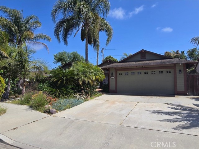 Property photo of 983 Oak ST