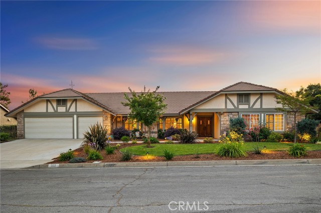 Property photo of 323 N Hacienda AV