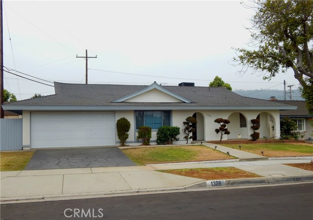 Property photo of 1308 Grossmont DR