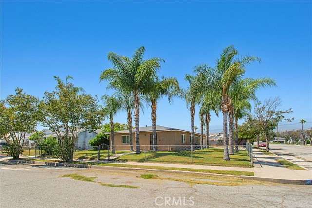 Property photo of 800 W Trenton ST