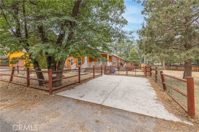 Property photo of 410 Los Angeles AV