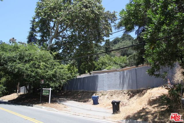 Property photo of 2534 Benedict Canyon DR