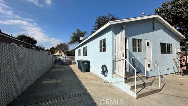 Property photo of 9206 Elizabeth AV
