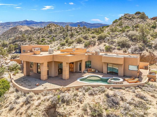 Property photo of 61474 Hanging Rock LN