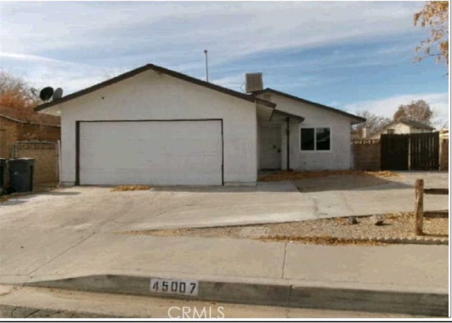 Property photo of 45007 Logue CT