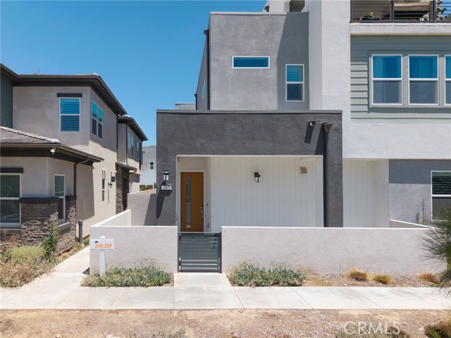 Property photo of 207 Abacus