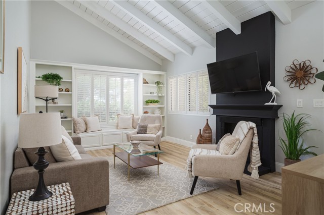 Property photo of 9 Sandflower CT