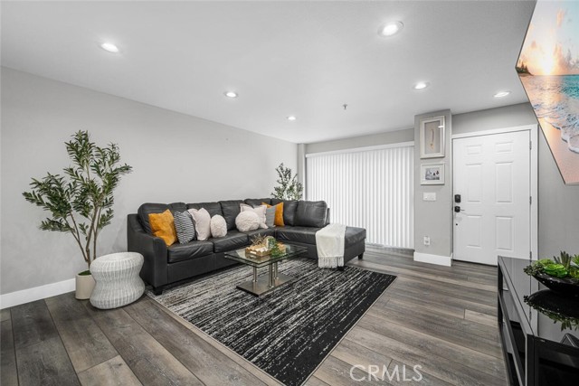 Photo of 1211 E Carson St
