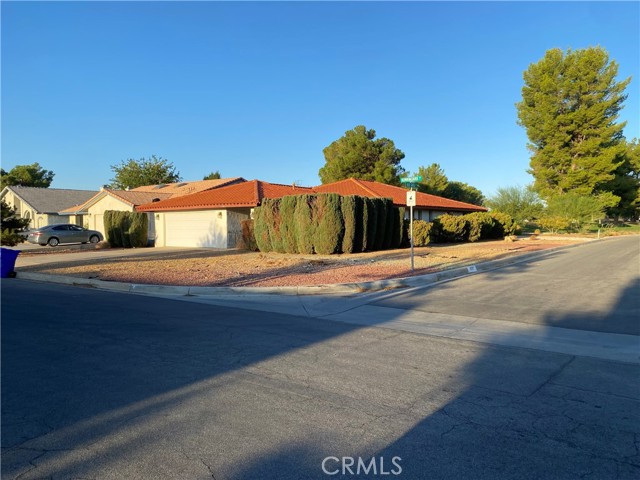 Property photo of 15257 Blue Grass DR