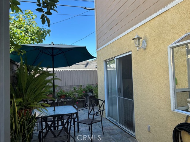 Property photo of 9826 CALIFORNIA AV