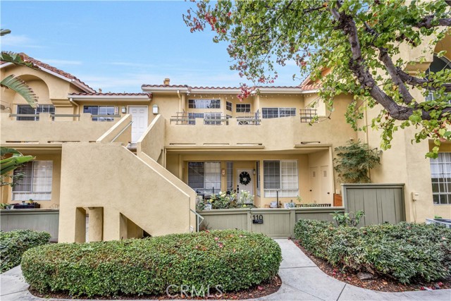 Property photo of 114 Costero Aisle