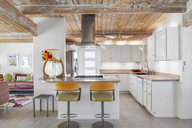 Property photo of 812 S Calle Paul