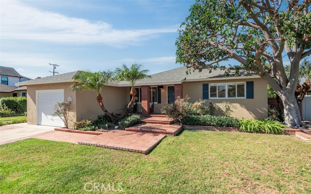 Property photo of 1951 Snowden AV