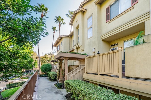 Property photo of 549 W Summerfield