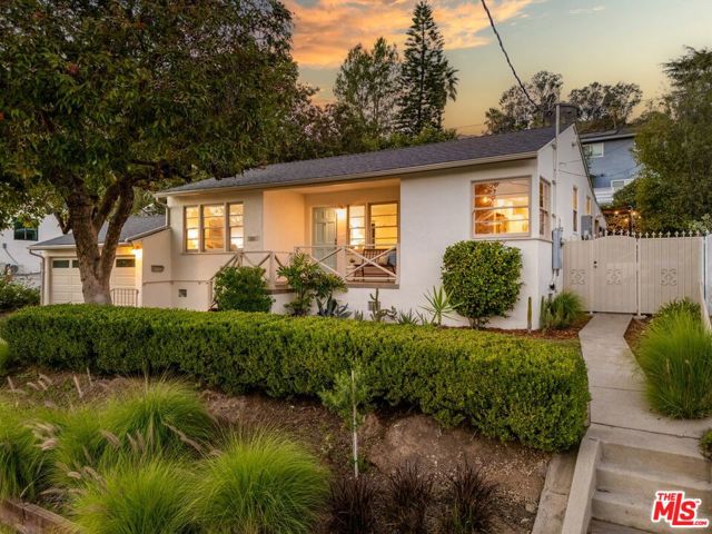 Property photo of 3887 Aguilar ST