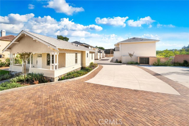 Property photo of 650 W Grand AV