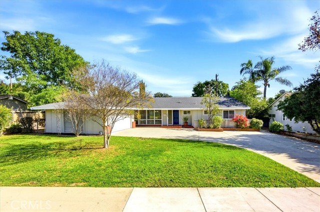 Photo of 1458 N Mountain