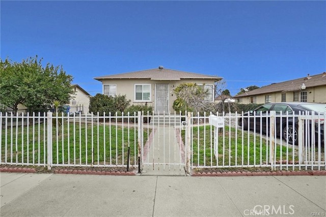 Property photo of 1303 E Kingsley AV