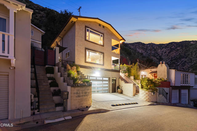 Property photo of 809 Skyland DR