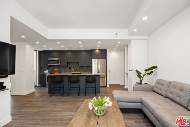 Property photo of 7250 Franklin AV