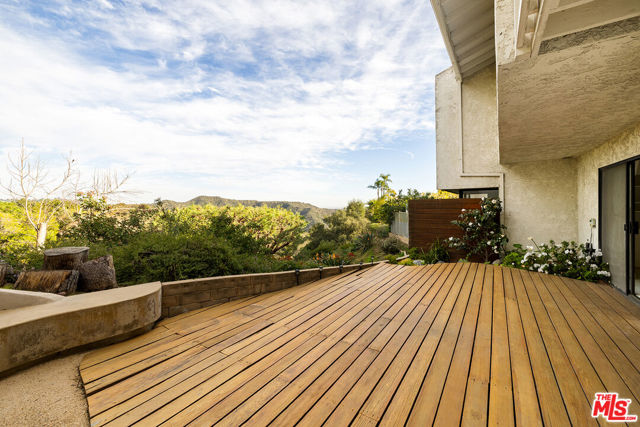 Property photo of 2548 Angelo DR