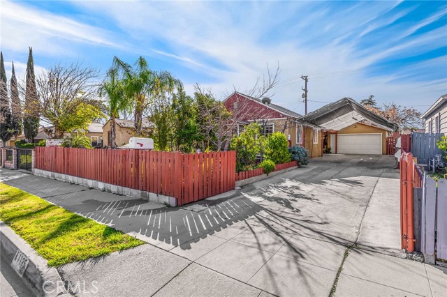 Property photo of 1135 W 16th ST