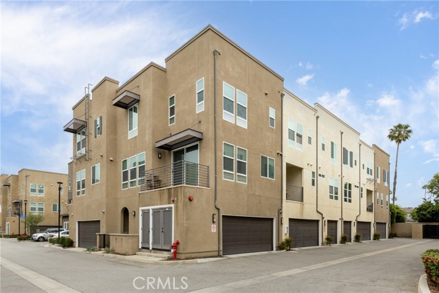 Property photo of 495 Andrew DR
