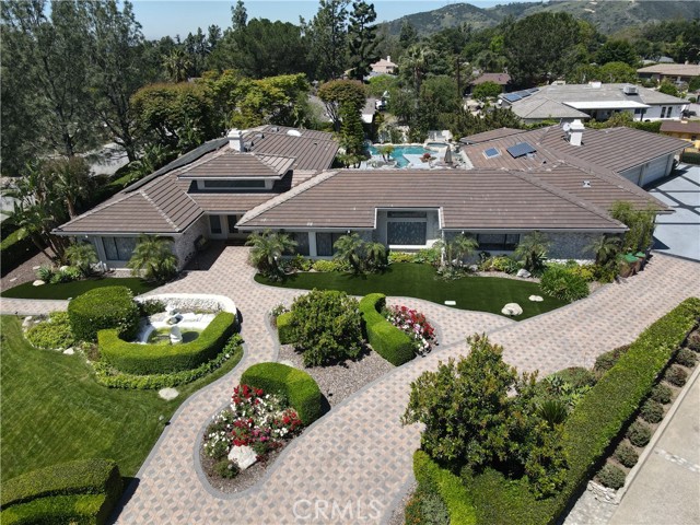 Property photo of 3605 Leicester CT