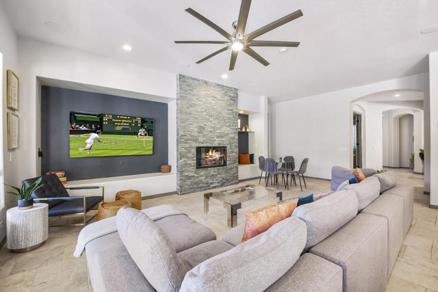 Property photo of 81107 Carefree DR