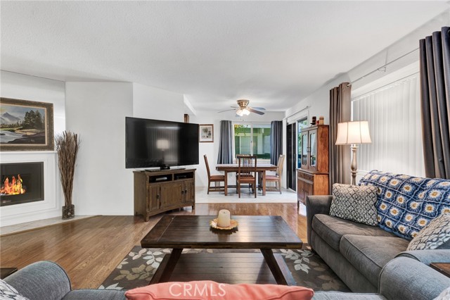 Property photo of 26966 Flo LN