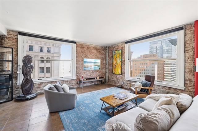 Property photo of 215 W 7th ST