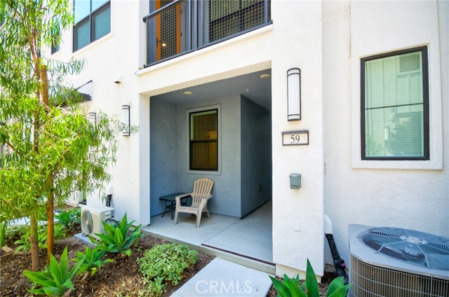 Property photo of 944 N Divino Privado