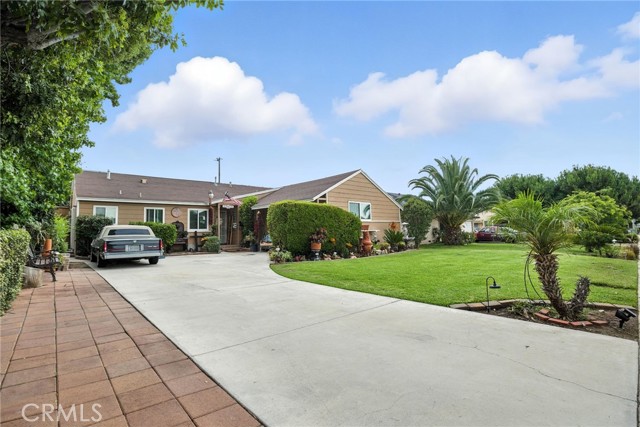 Property photo of 1570 Shirley PL