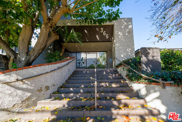 Photo of 365 W Alameda Av