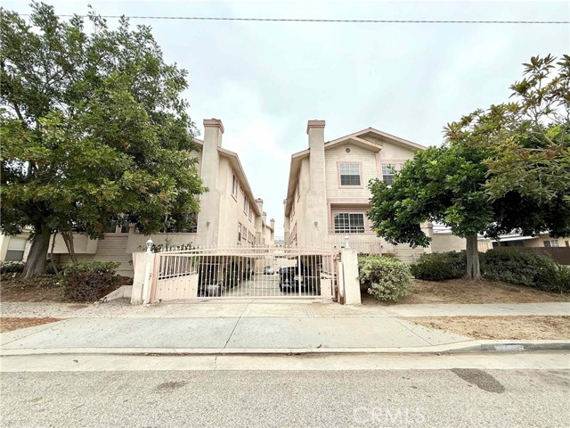 Property photo of 1308 W 163rd ST