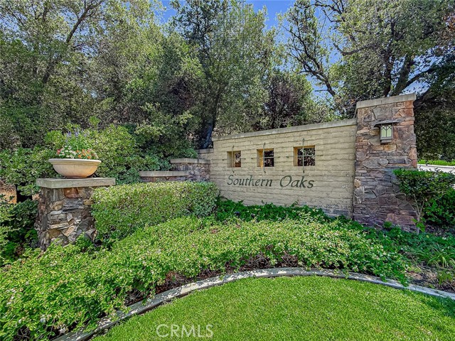 Property photo of 25012 Southern Oaks DR