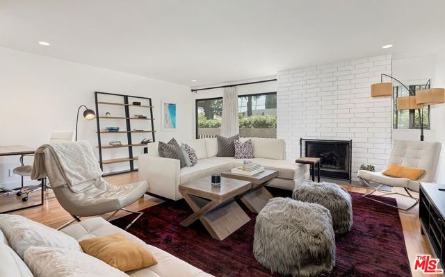 Property photo of 858 12th ST