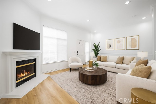 Property photo of 5740 S Glennie LN