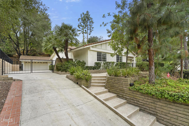 Property photo of 3620 Fullmoon DR