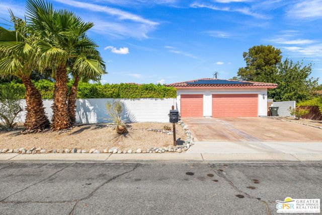 Property photo of 2222 E Wayne RD