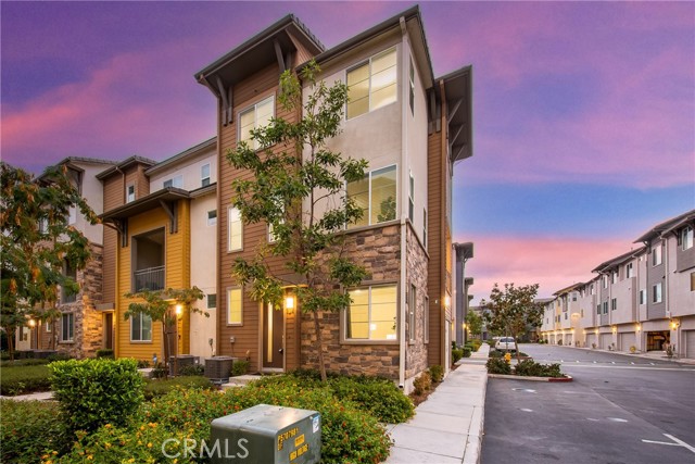 Property photo of 747 Savi