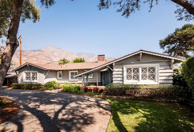 Property photo of 1640 N Altadena DR