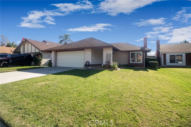 Photo of 2074 Valleywood St