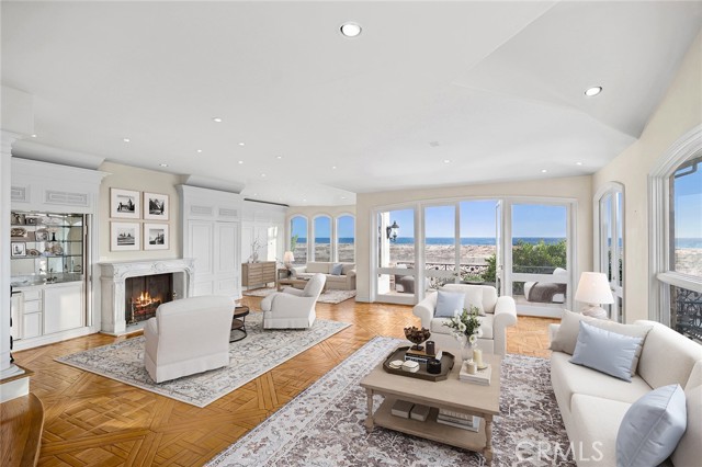 Property photo of 1201 E Balboa BL