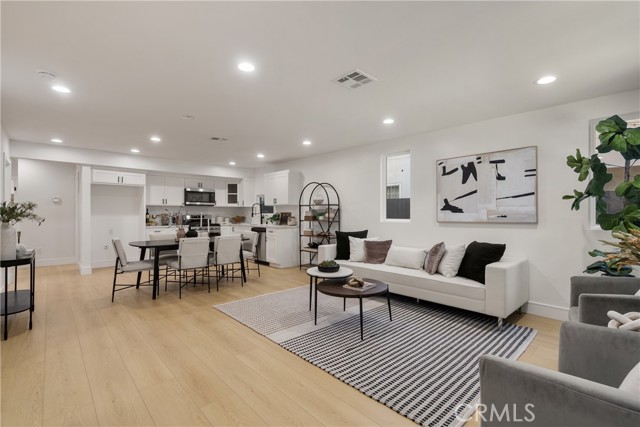 Property photo of 2706 S Cochran