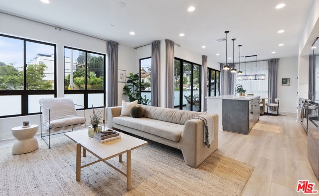 Property photo of 1322 Douglas ST