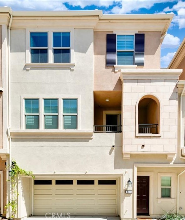 Property photo of 606 White Oaks